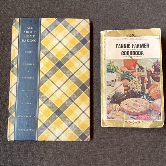 1930’s Vintage Cookbooks!! - Picture 1 of 7